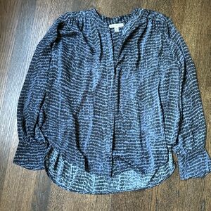 Evereve blouse. Fits like small.